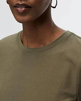 Ribbed Fitted Crew Neck T-Shirt