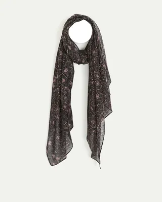 Scarf with Paisley Pattern
