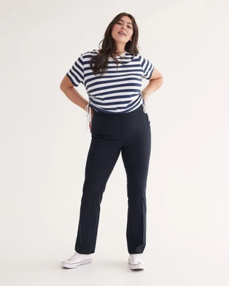 Pantalon à taille haute et jambe évasée