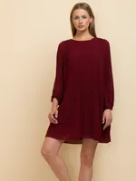 Scoop Neck Release Pleat Knee-Length Dress