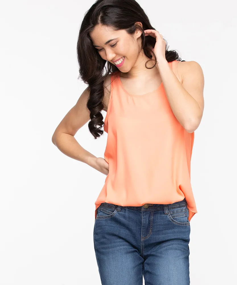 Pleat Back Sleeveless Blouse