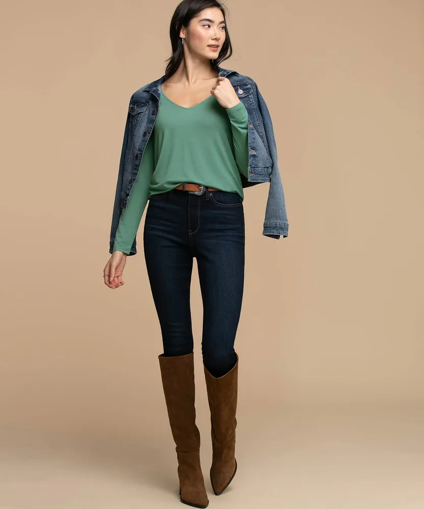 Long Sleeve V-Neck Tee