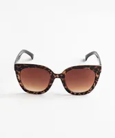 Tortoise Shell Wayfarer Sunglasses