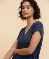 Extended V-Neck Hacci Tee