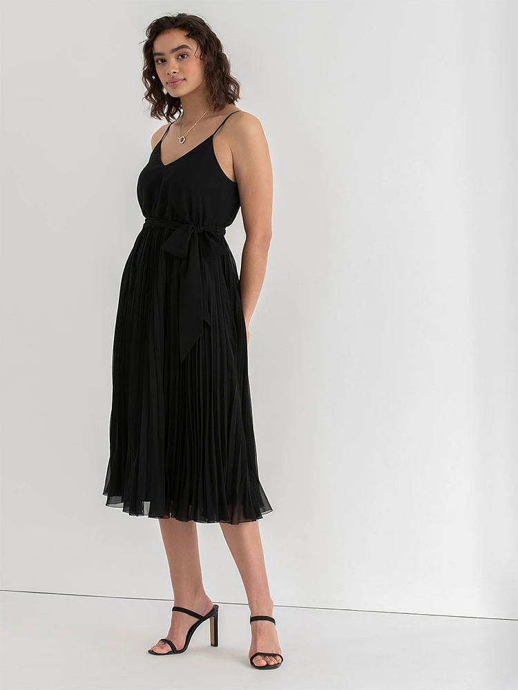 V-Neck Pleated Skirt Midi Dress