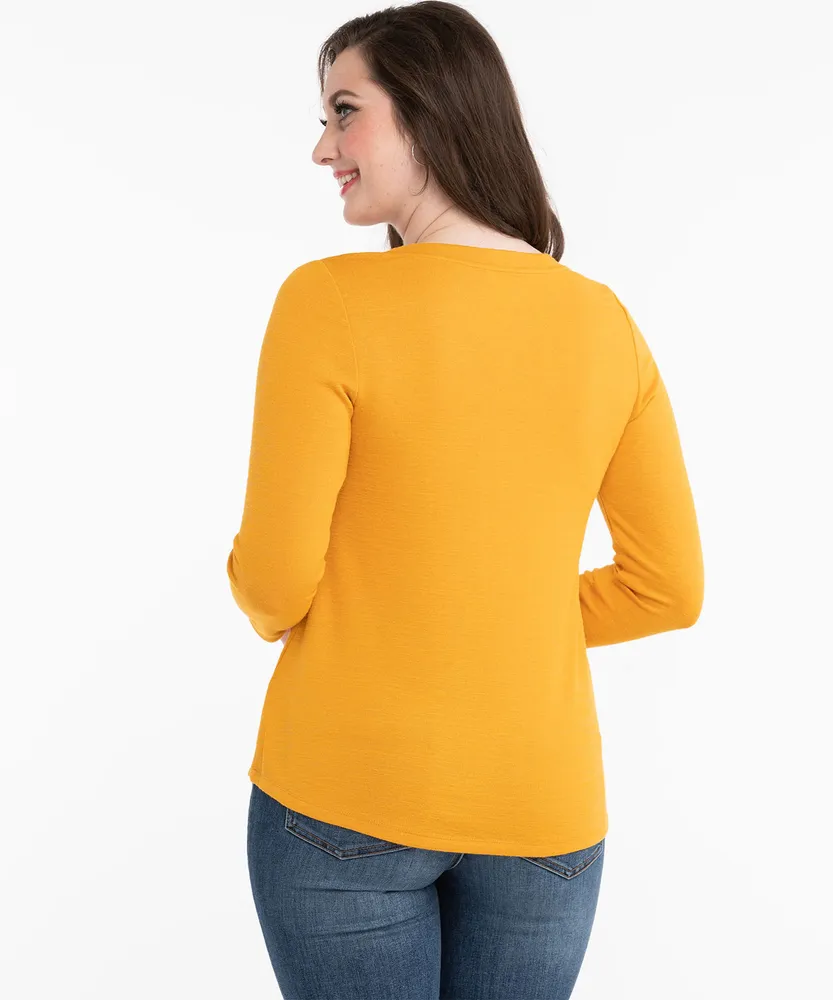 3/4 Sleeve Henley Top
