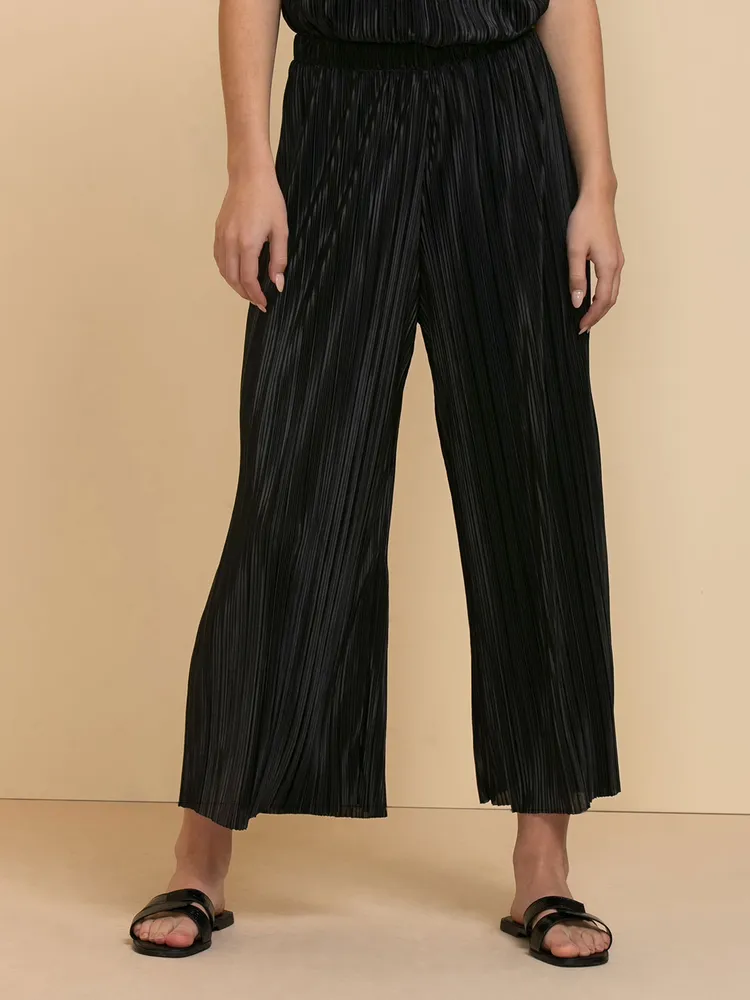 Wide Crop Plisse Pant