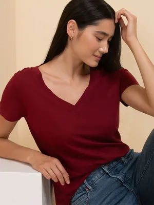Short Sleeve V-Neck Relaxed Tee