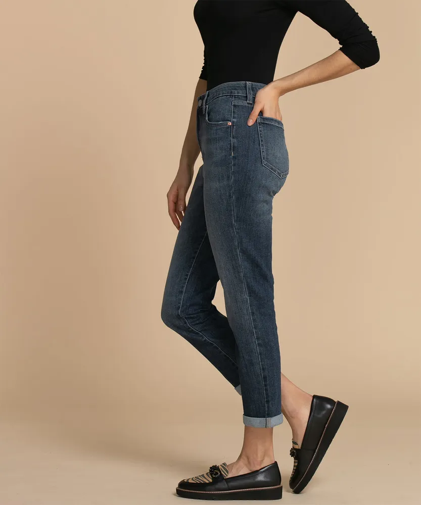 Gigi Girlfriend Jeans