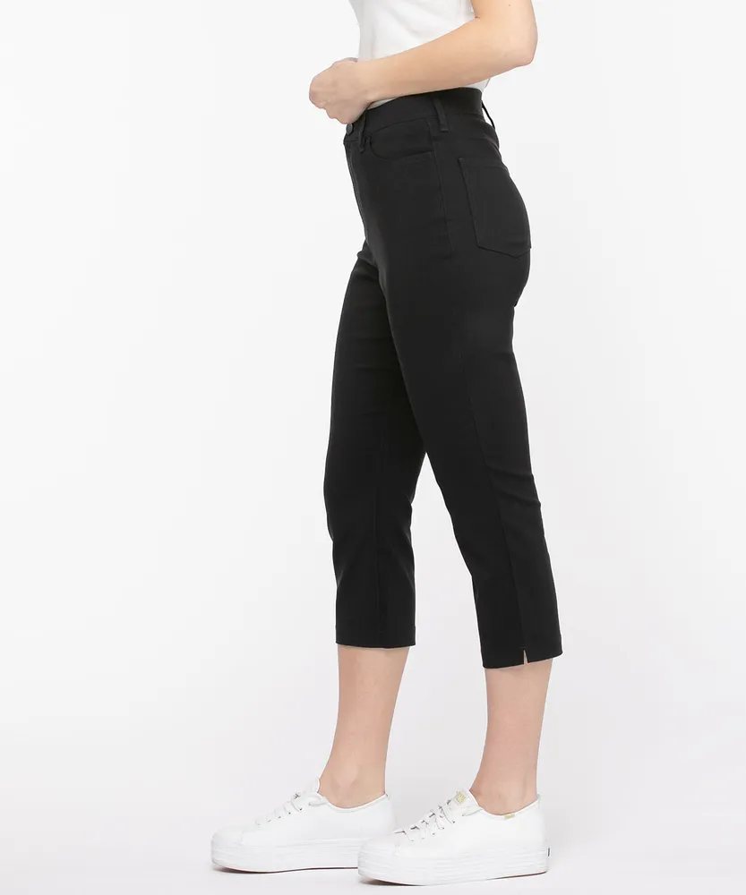 Microtwill Pull-On Crop Pant