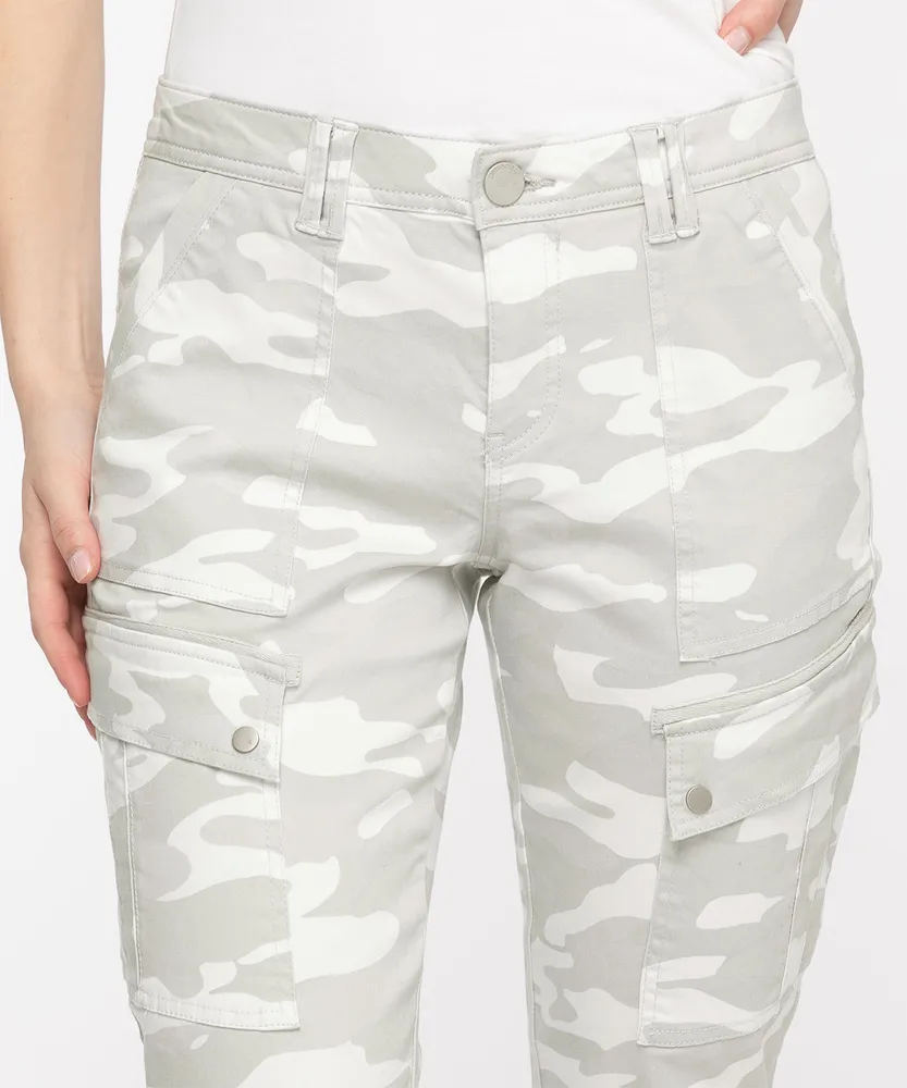 Democracy "Ab"solution Camo Utility Crop