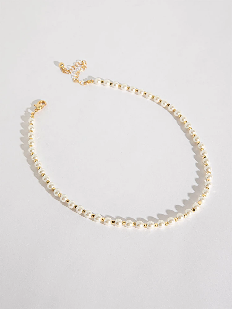 Classic Glass Pearl Necklace