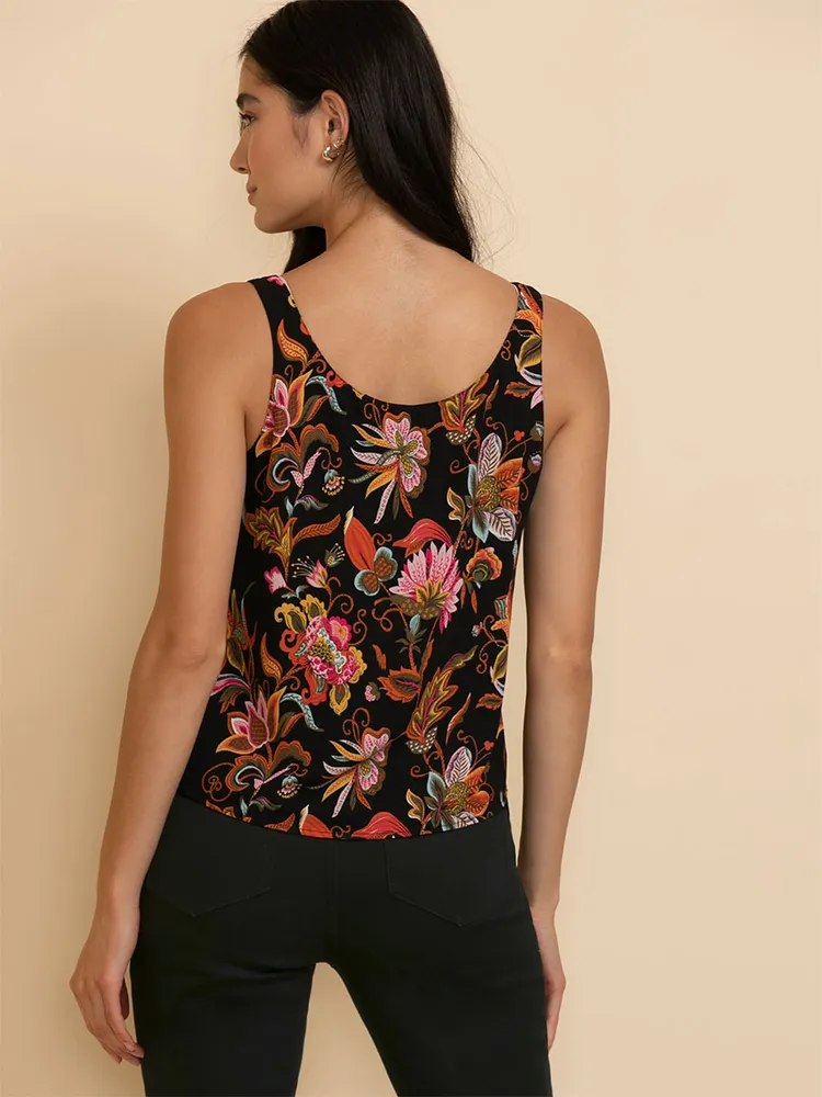 Vera Sleeveless 2-Layer Essential V-Neck Blouse