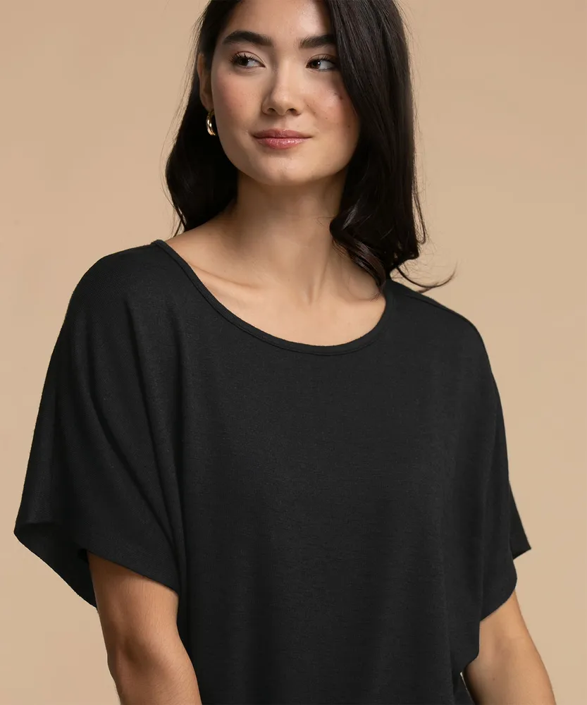 Extended Sleeve Banded Hacci Top