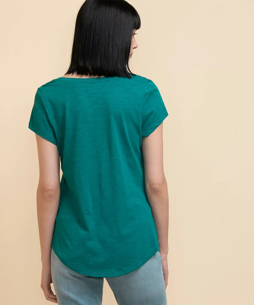 Scoop Shirttail Tee