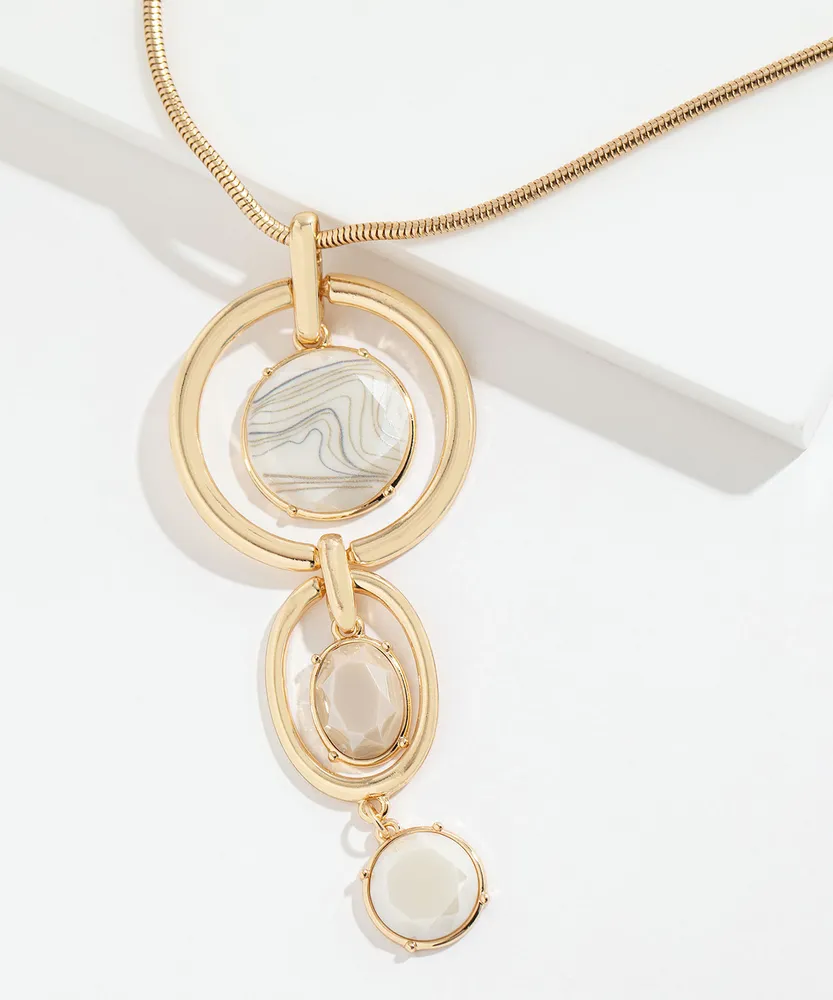 Gold Circle Pendant Necklace