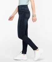 Dark Wash Pull-On Jegging