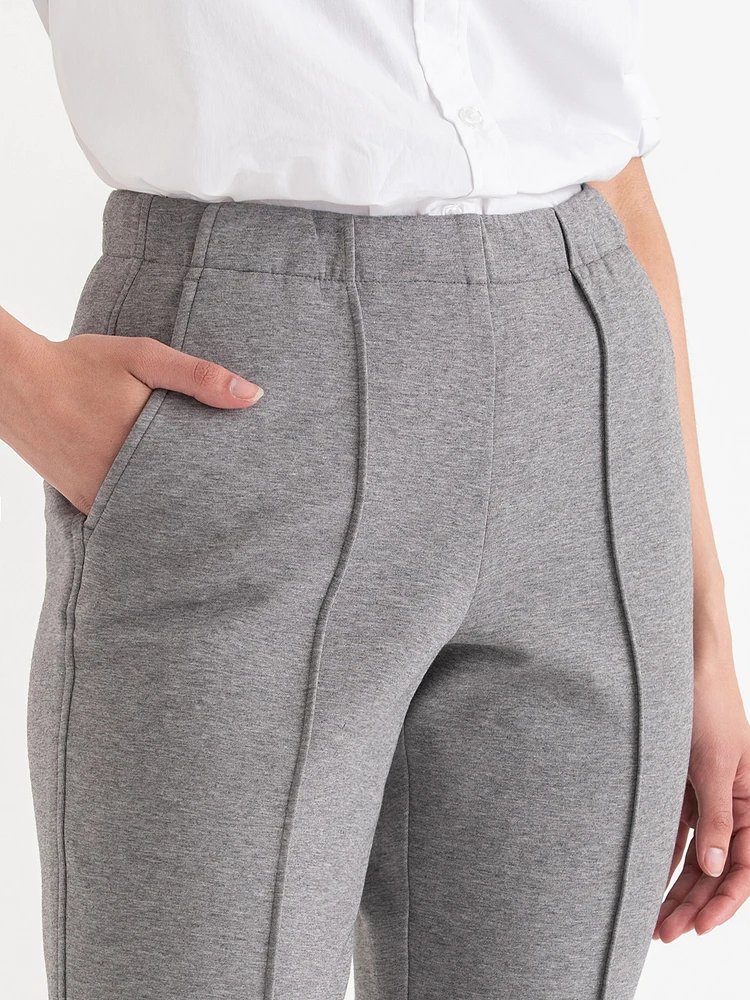 Knit Tapered Leg Pant