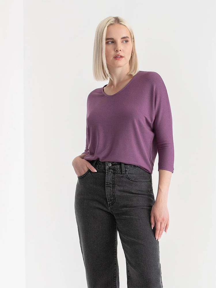 Easy V-Neck Hacci Knit Top