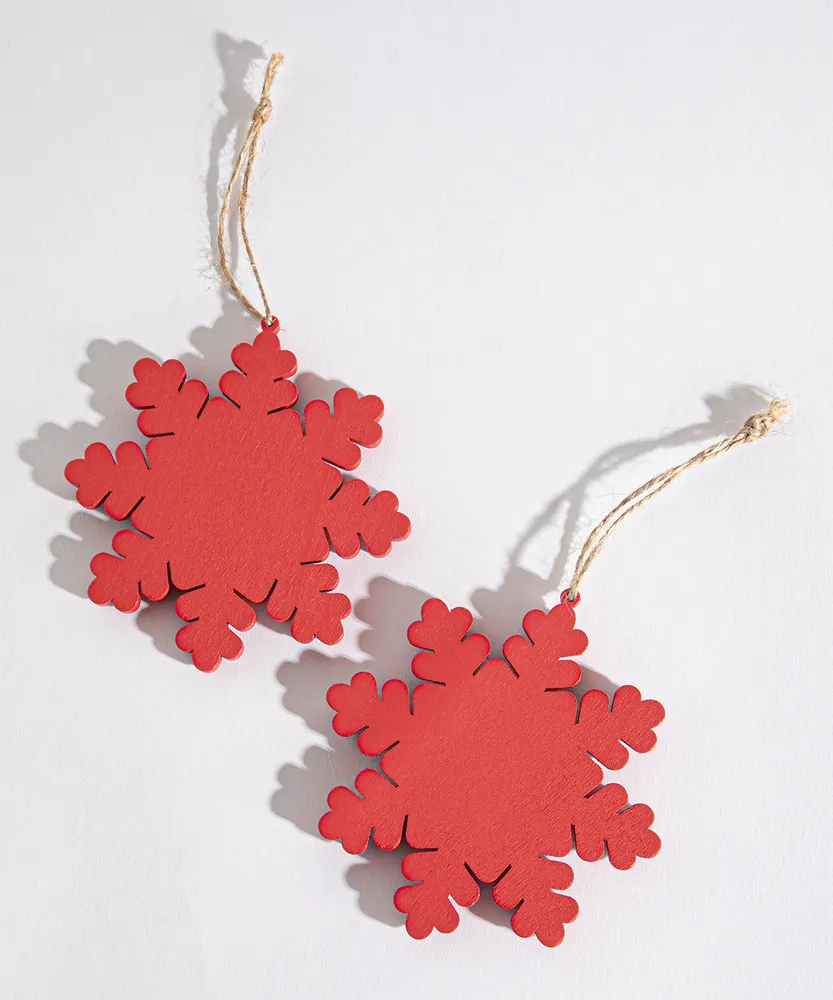 Wooden Snowflake Ornament 2-Pack