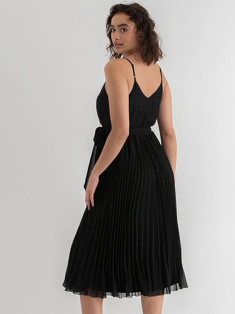 V-Neck Pleated Skirt Midi Dress