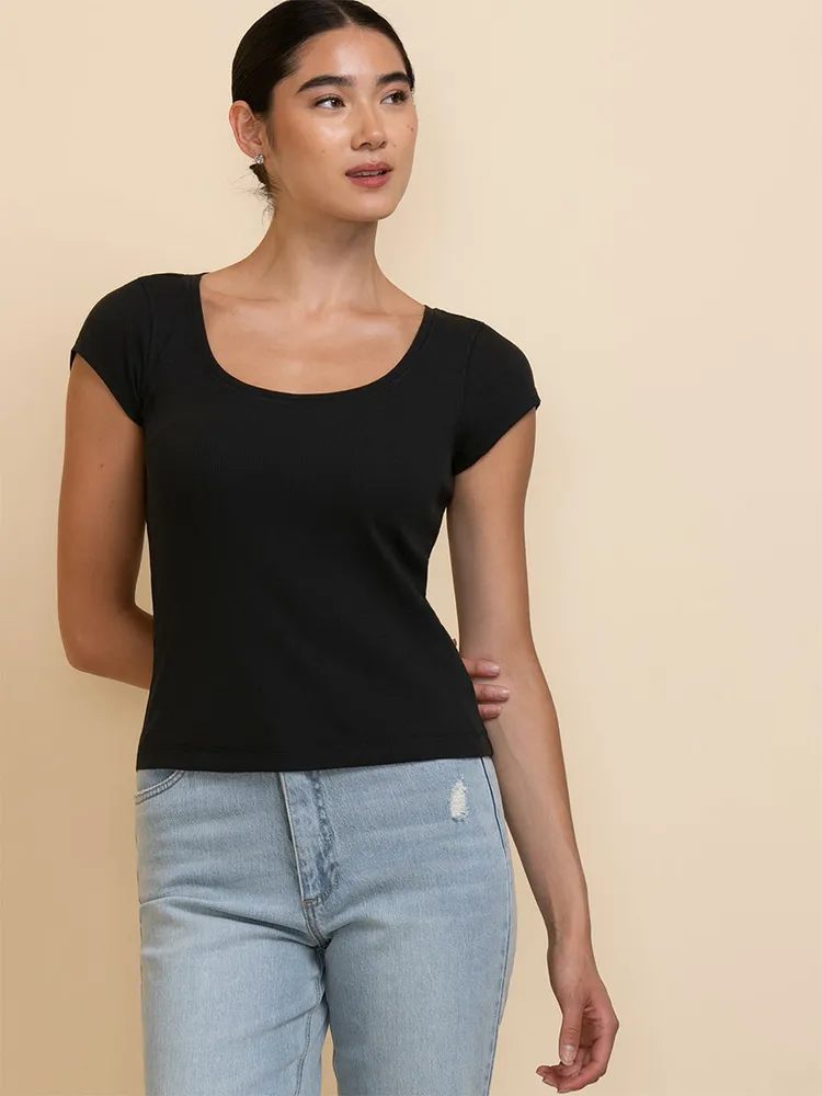 Fitted Scoop-Neck Cap Sleeve Top