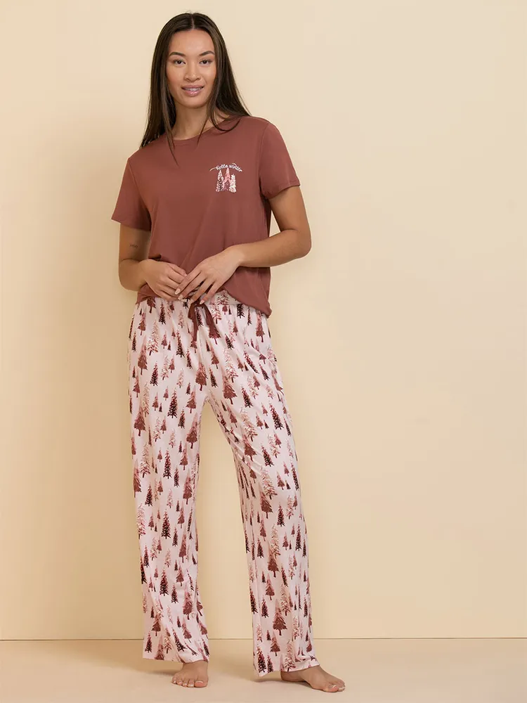 Short Sleeve "Hello Winter" T-Shirt Pajama Set