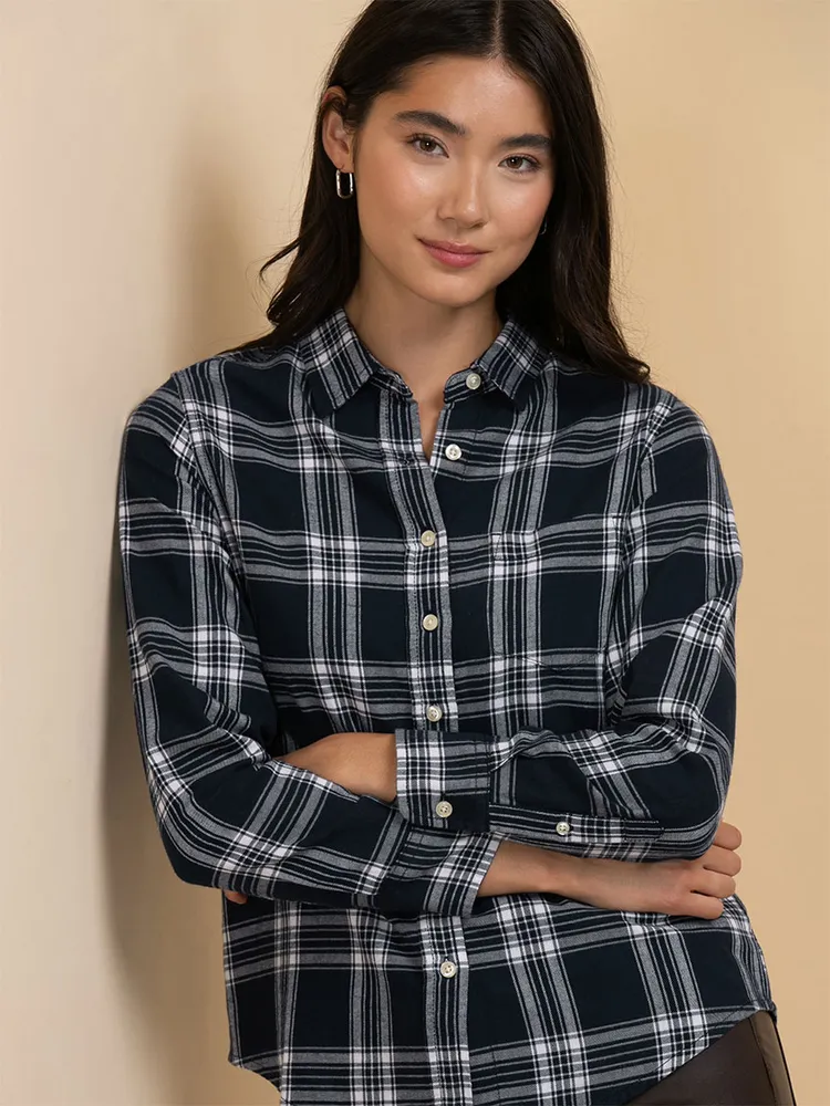 Classic Fit Long Sleeve Plaid Shirt