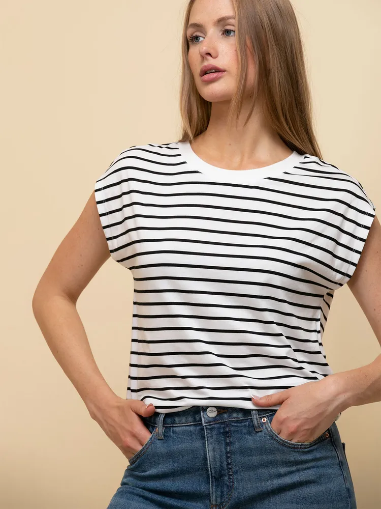 Extend Sleeve Rib Trim Tee