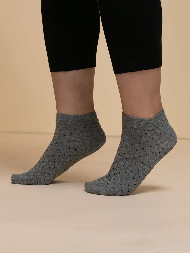 Fine Dot Ankle Socks