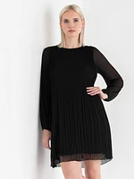 Scoop Neck Release Pleat Knee-Length Dress