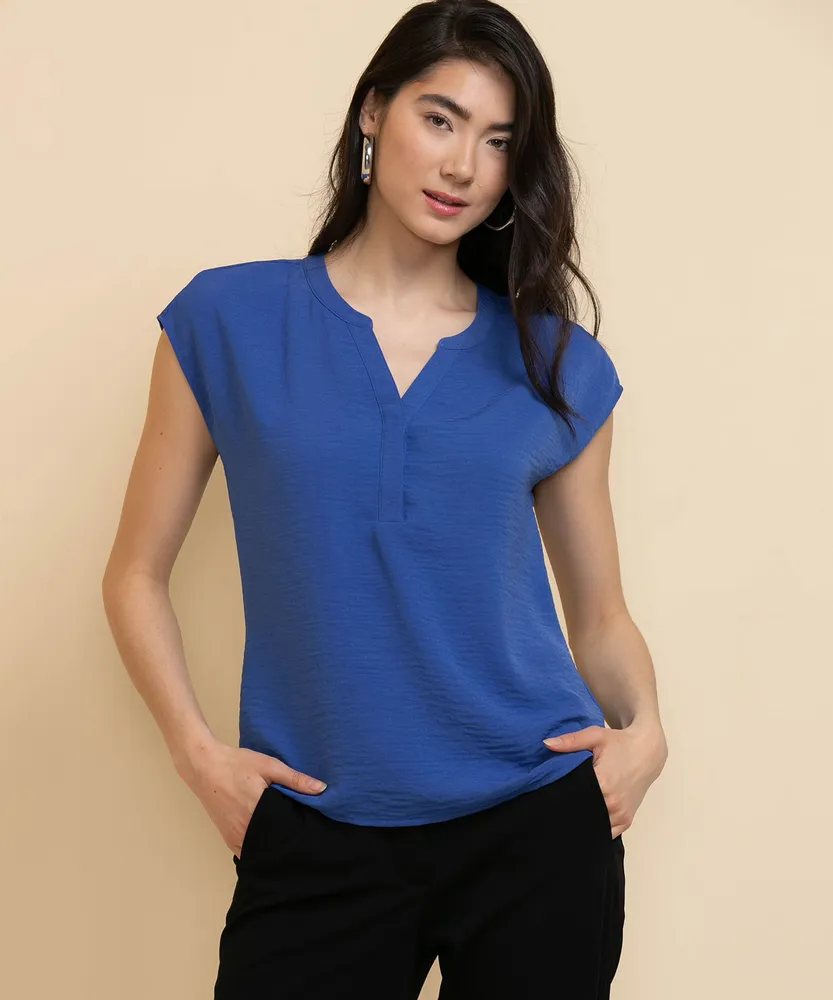 Linny Extend Sleeve Henley Blouse