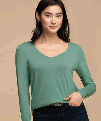 Long Sleeve V-Neck Tee
