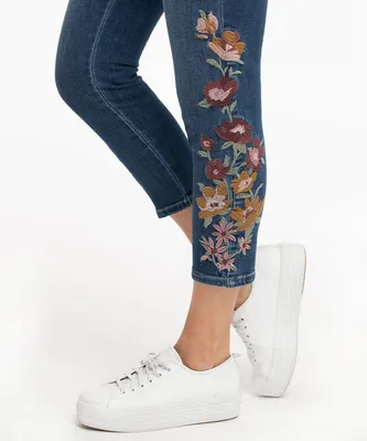 Embroidered Skinny Crop Jean