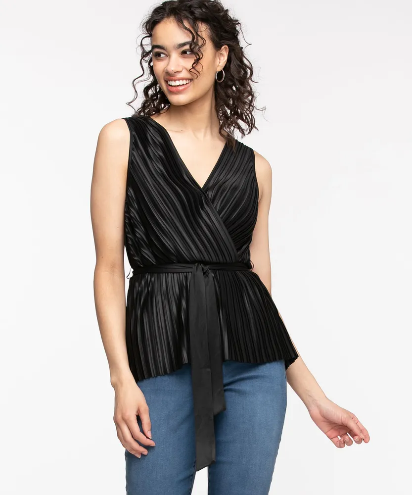 Plisse Sleeveless Wrap Top