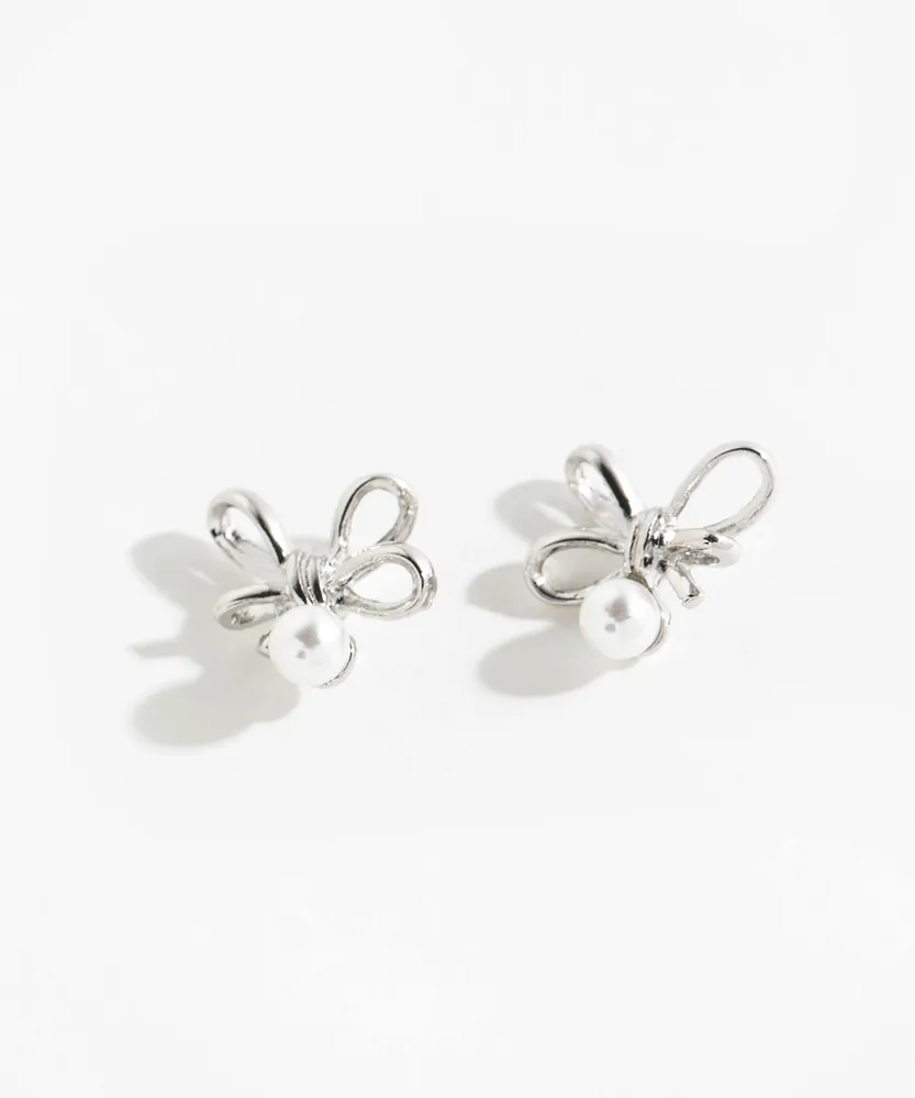 Bow Earring With Drop Pearls