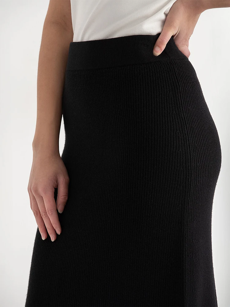 Ribbed Knit Skirt