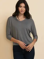 Easy V-Neck Hacci Knit Top