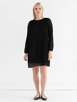 Scoop Neck Release Pleat Knee-Length Dress