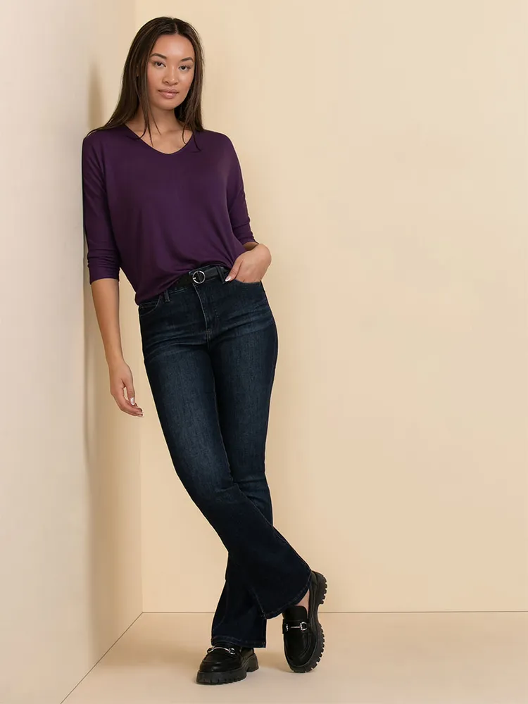 Easy V-Neck Hacci Knit Top