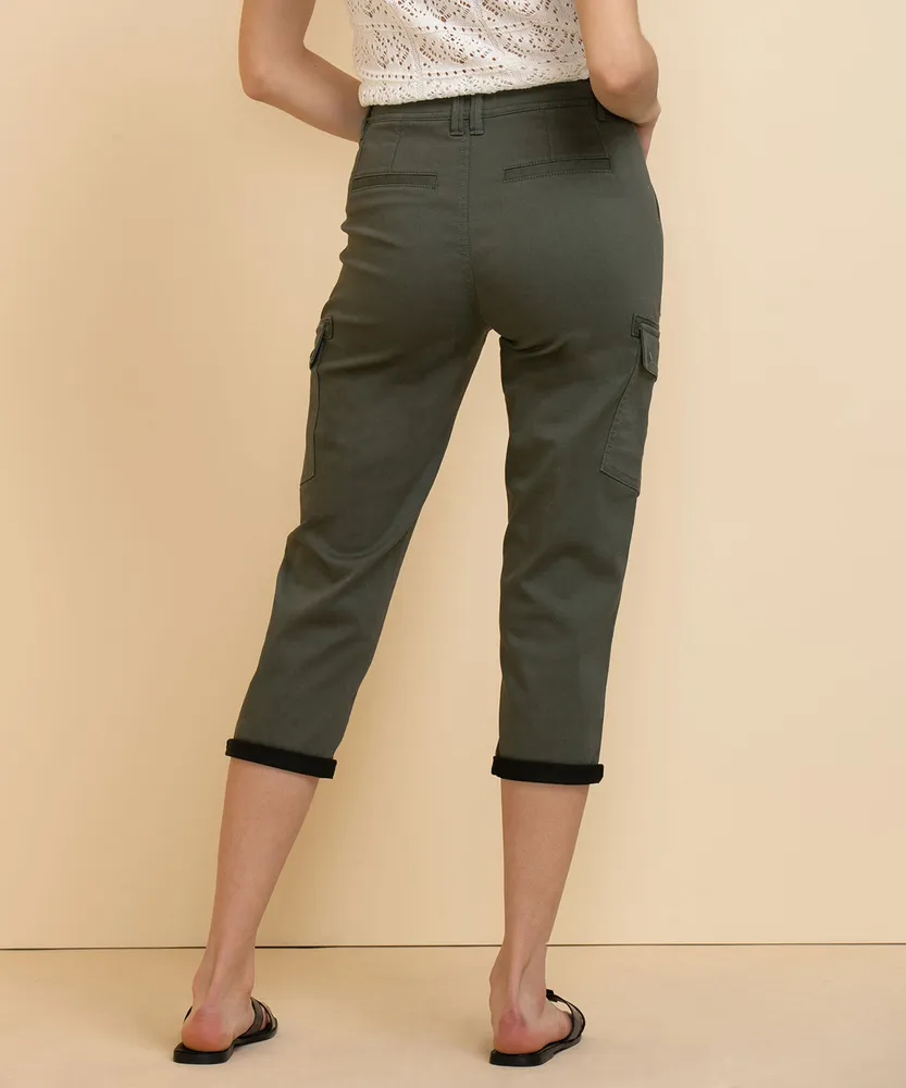 Utility Capri Pant