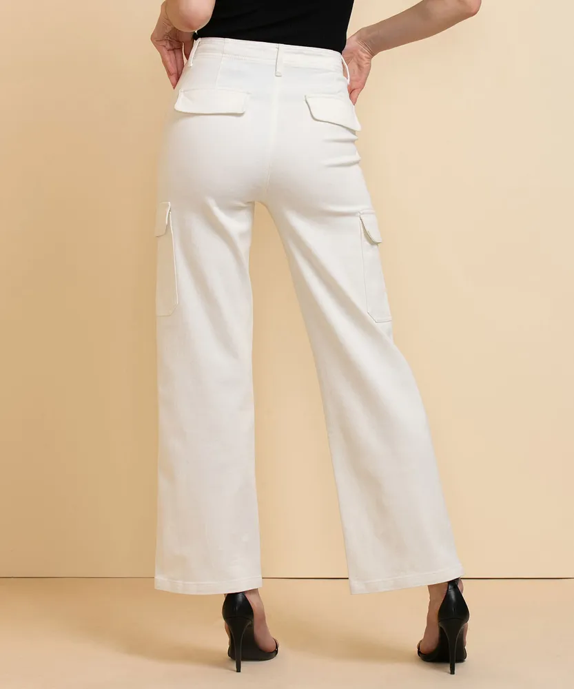 Wide-Leg Cargo Pant