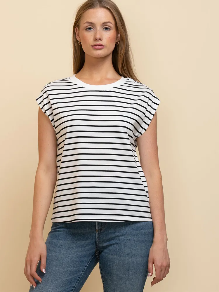 Extend Sleeve Rib Trim Tee