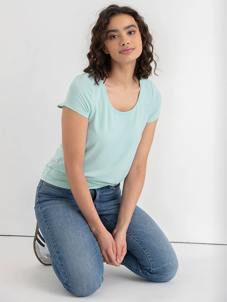 Scoop Neck Shirttail T-Shirt