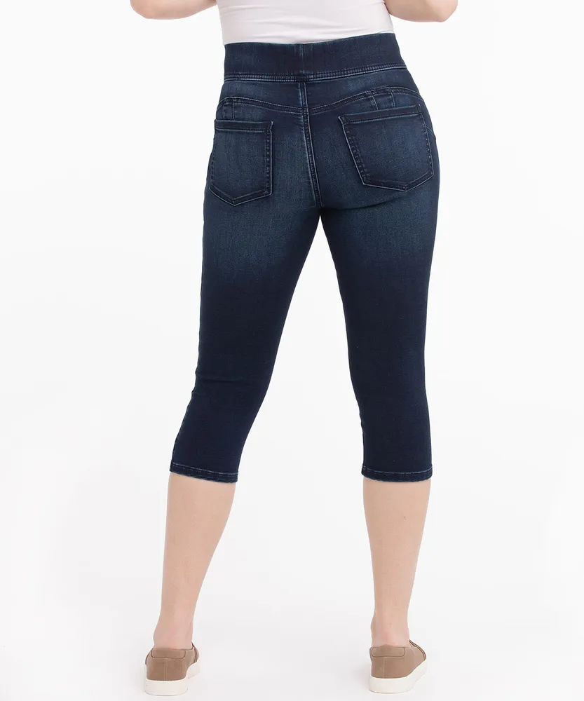 Dark Wash Pull-On Capri Jegging