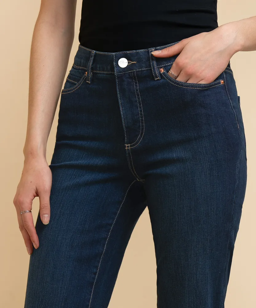 Stevie Straight Crop Jeans by LRJ