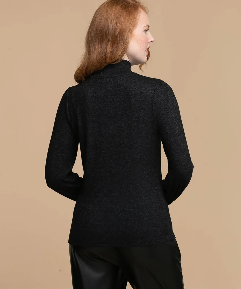 Long Sleeve Mock Neck Top