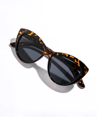 Classic Cat Eye Sunglasses