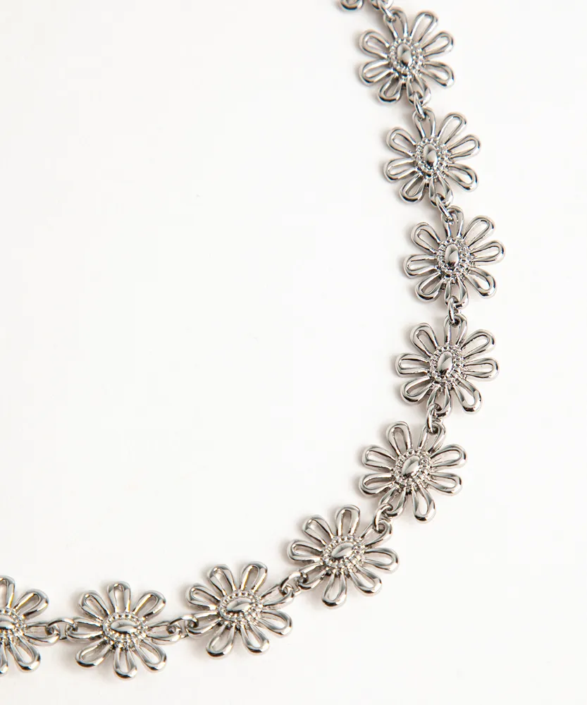 Daisy Chain Necklace