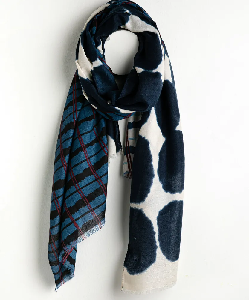 Plaid/Circle Fringe Scarf